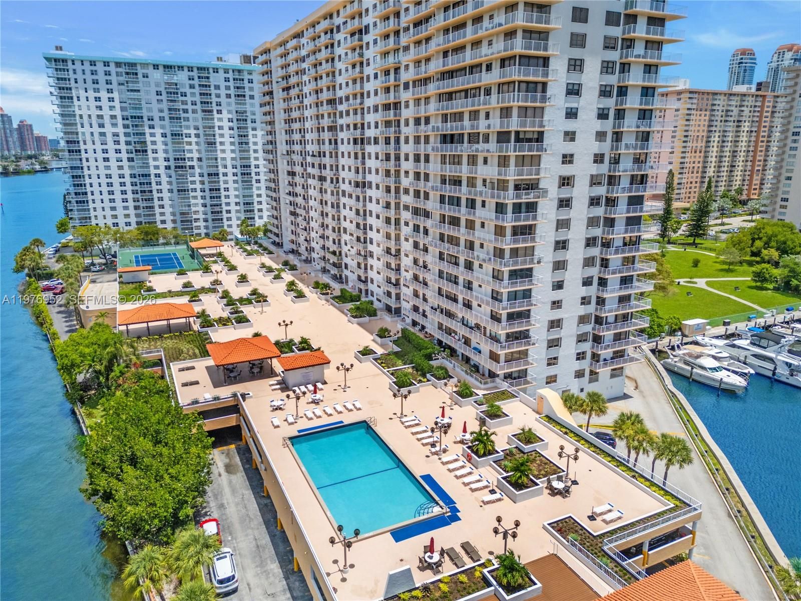 Winston Towers 700 Sunny Isles – apartamenty na sprzedaż