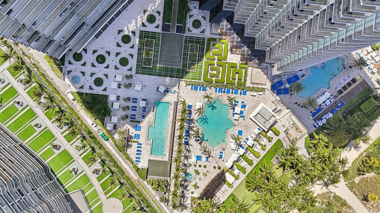 The St. Regis Bal Harbour Center Tower – apartamenty
