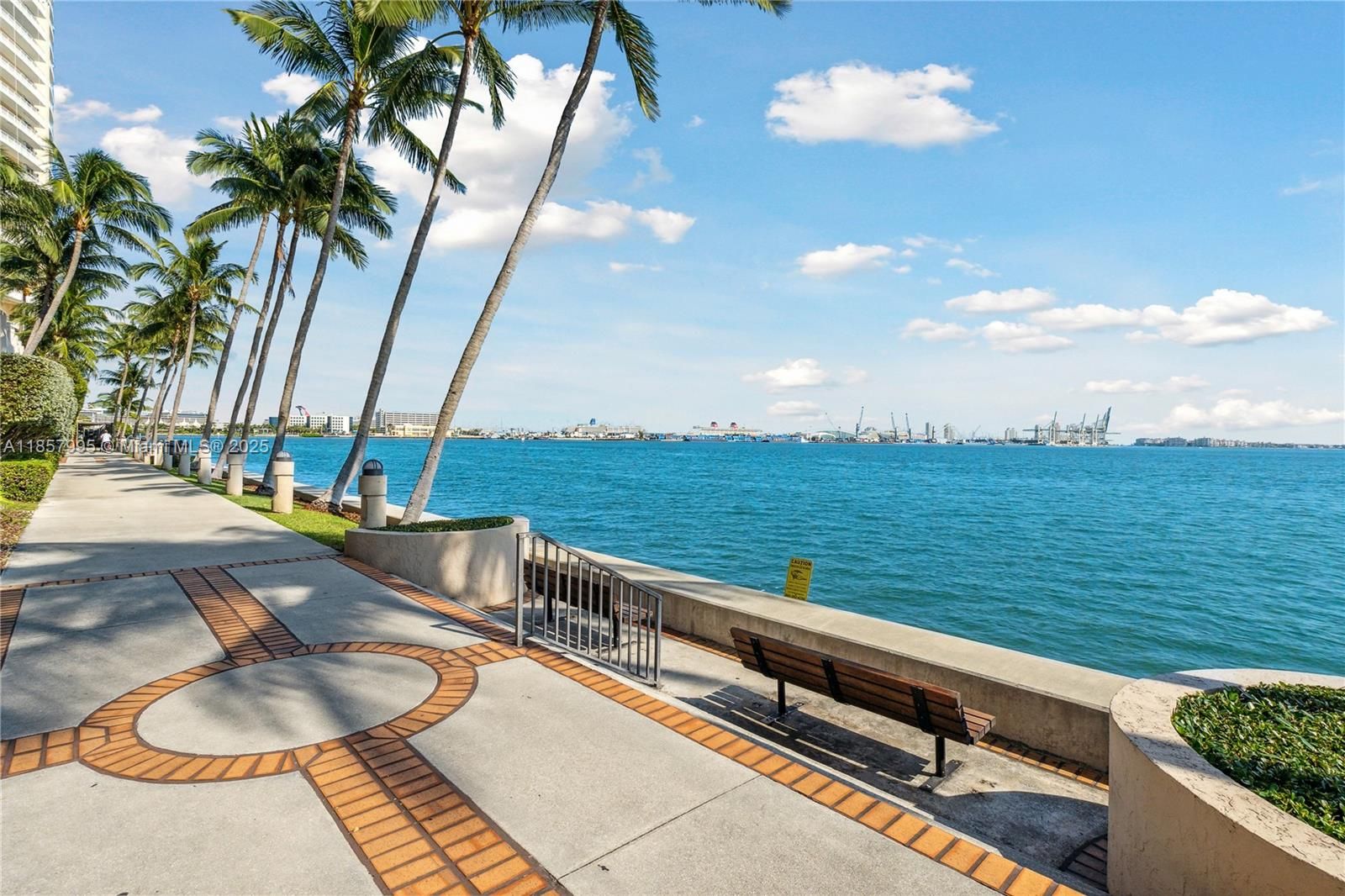 Apartamenty Brickell Key Two