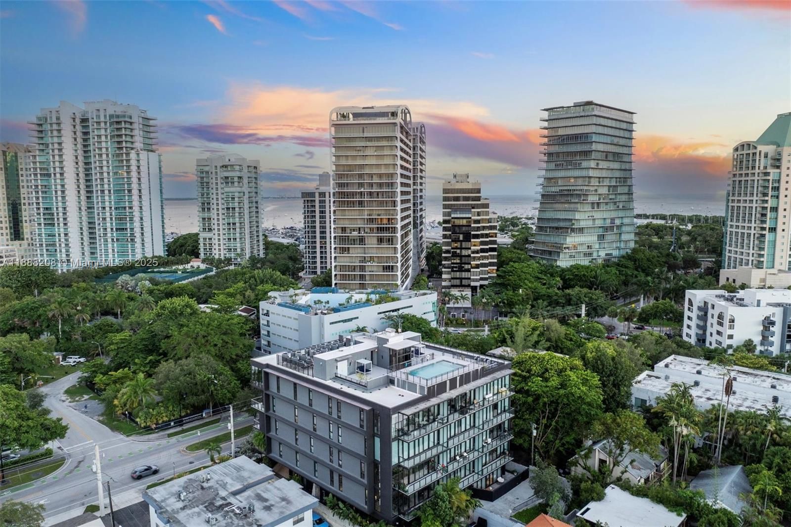 GlassHaus in the Grove – apartamenty na sprzedaż