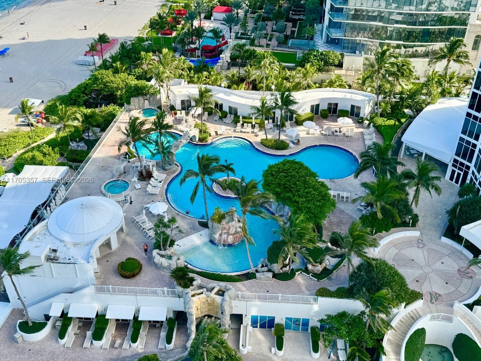 Kondominia Trump Palace na sprzedaż w Sunny Isles Beach