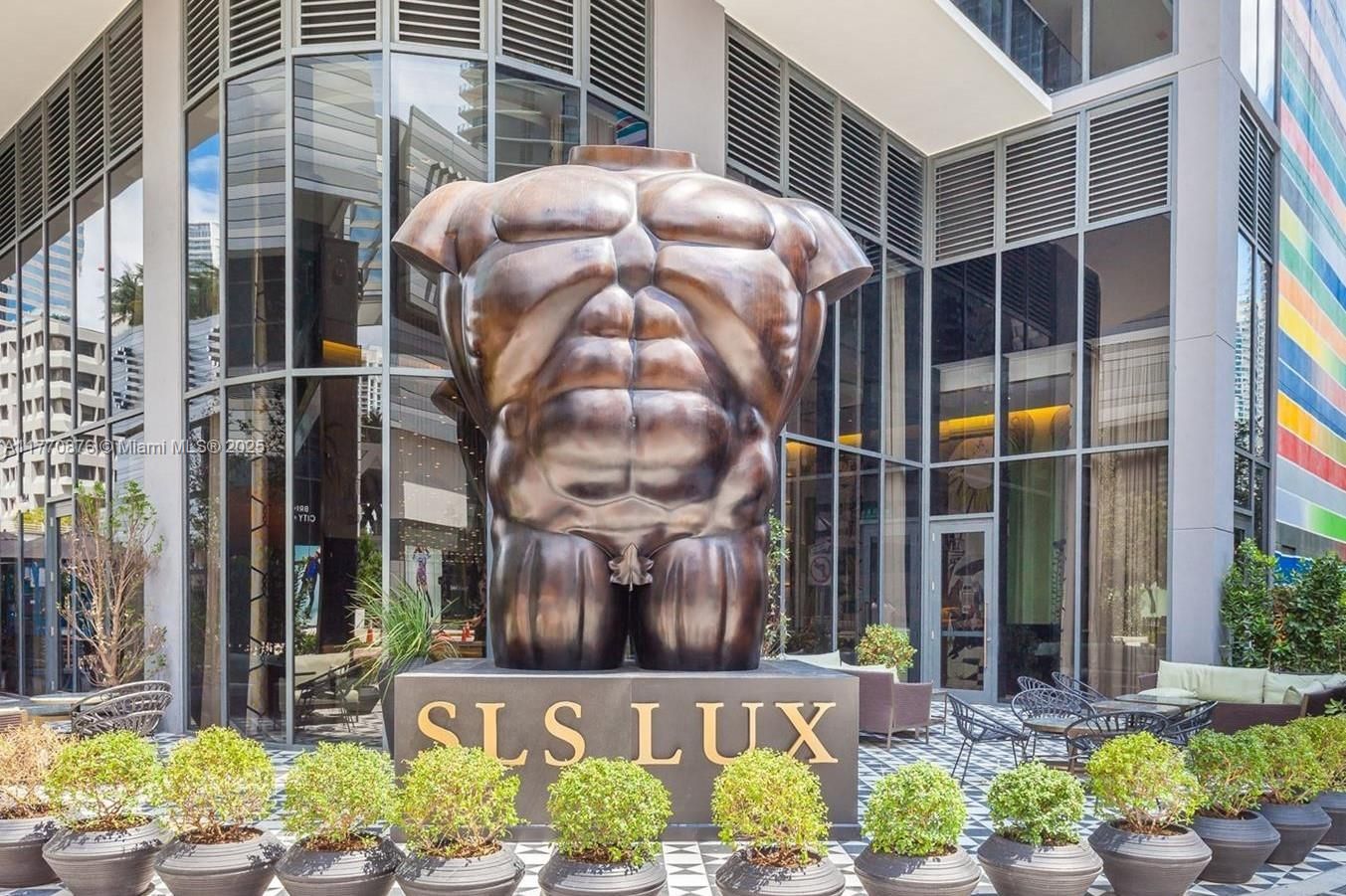 SLS Lux Brickell Condos