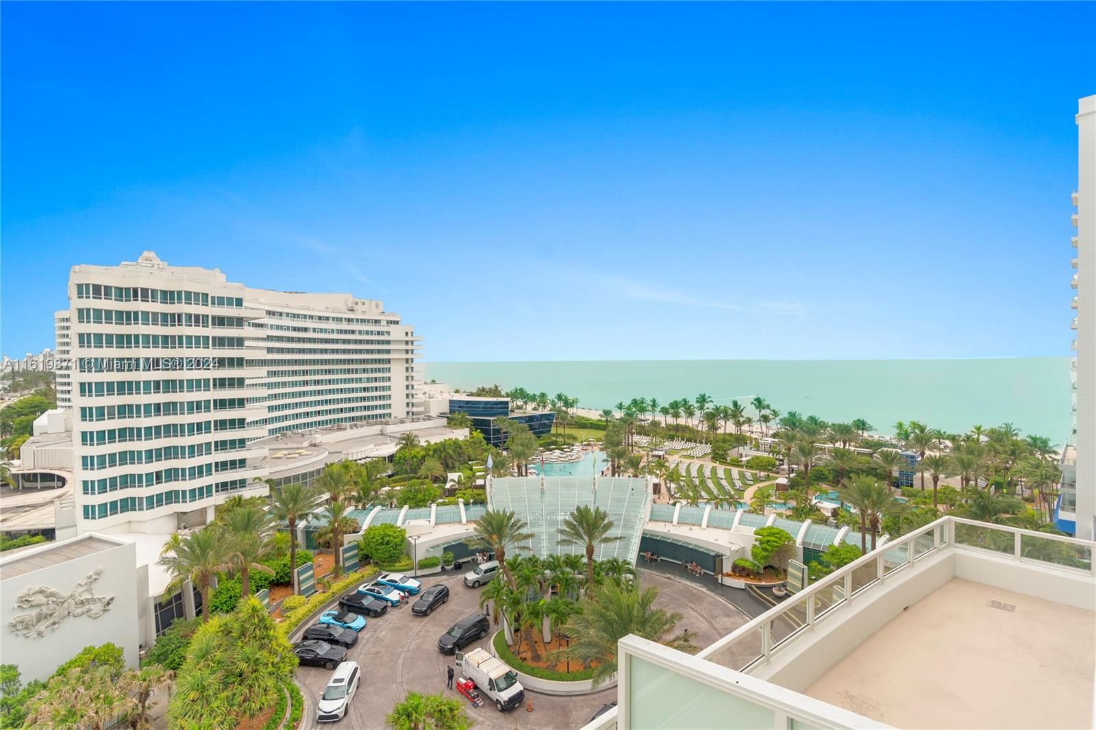 Fontainebleau II – apartamenty