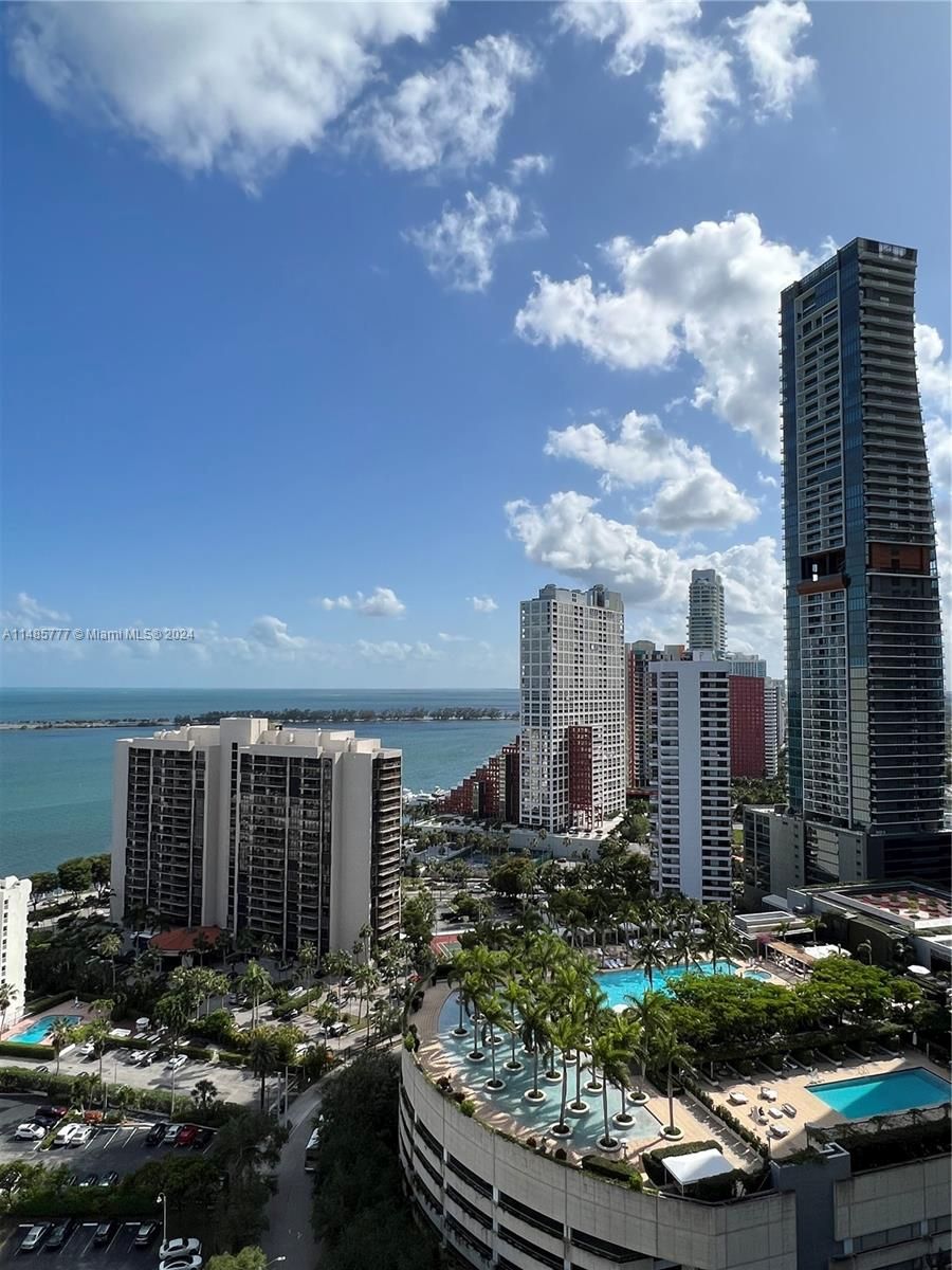 Szmaragdowe apartamenty Emerald at Brickell na sprzedaż
