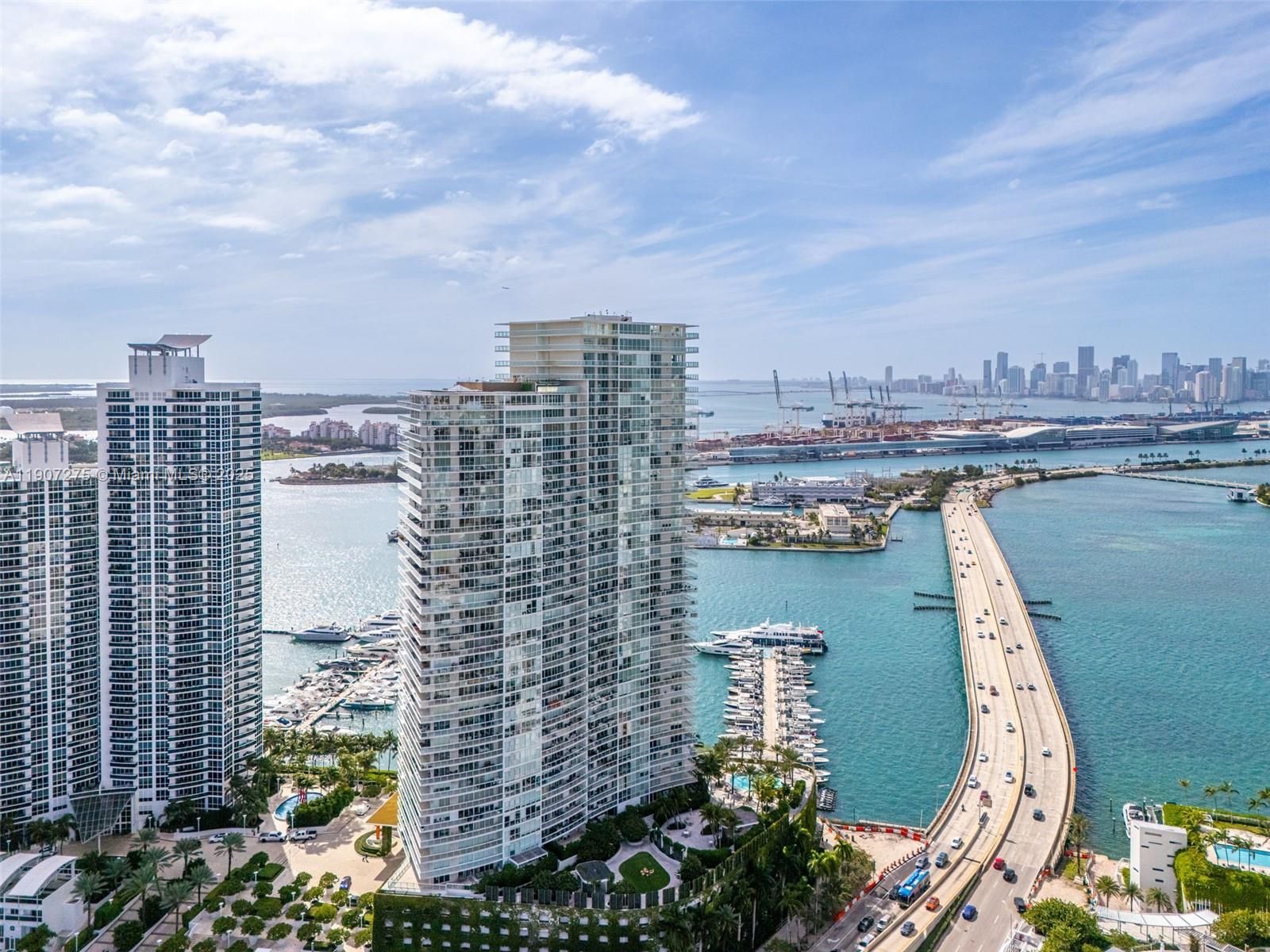 Apartamenty Icon na sprzedaż w Miami Beach
