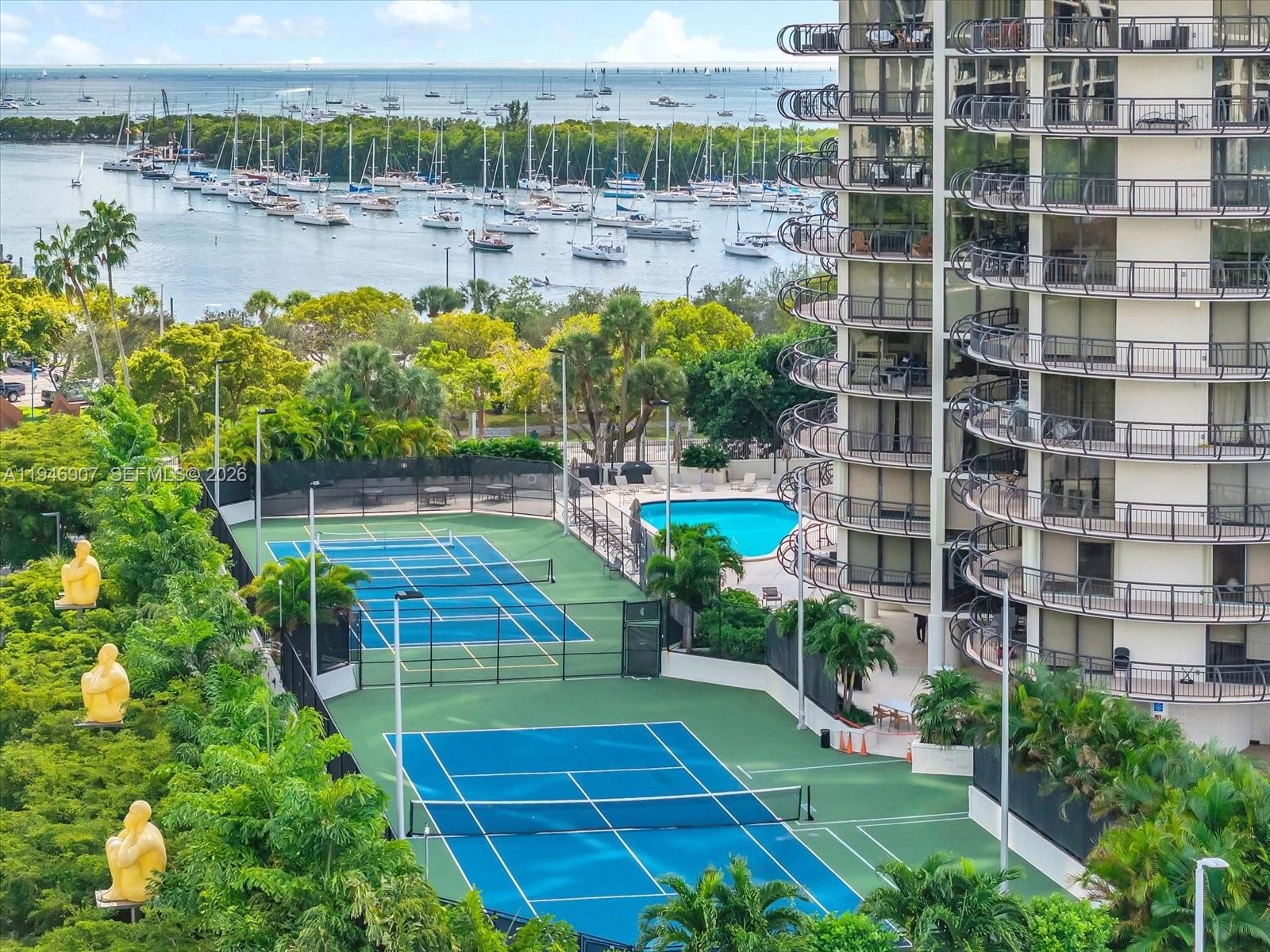 Grove Tower – luksusowe apartamenty