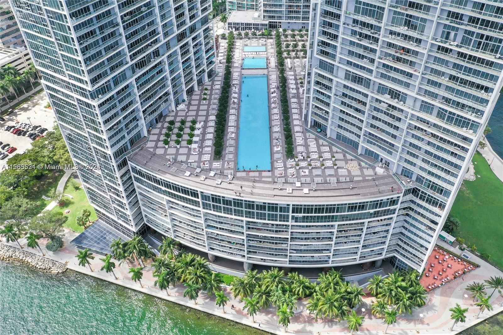 Icon Brickell I –