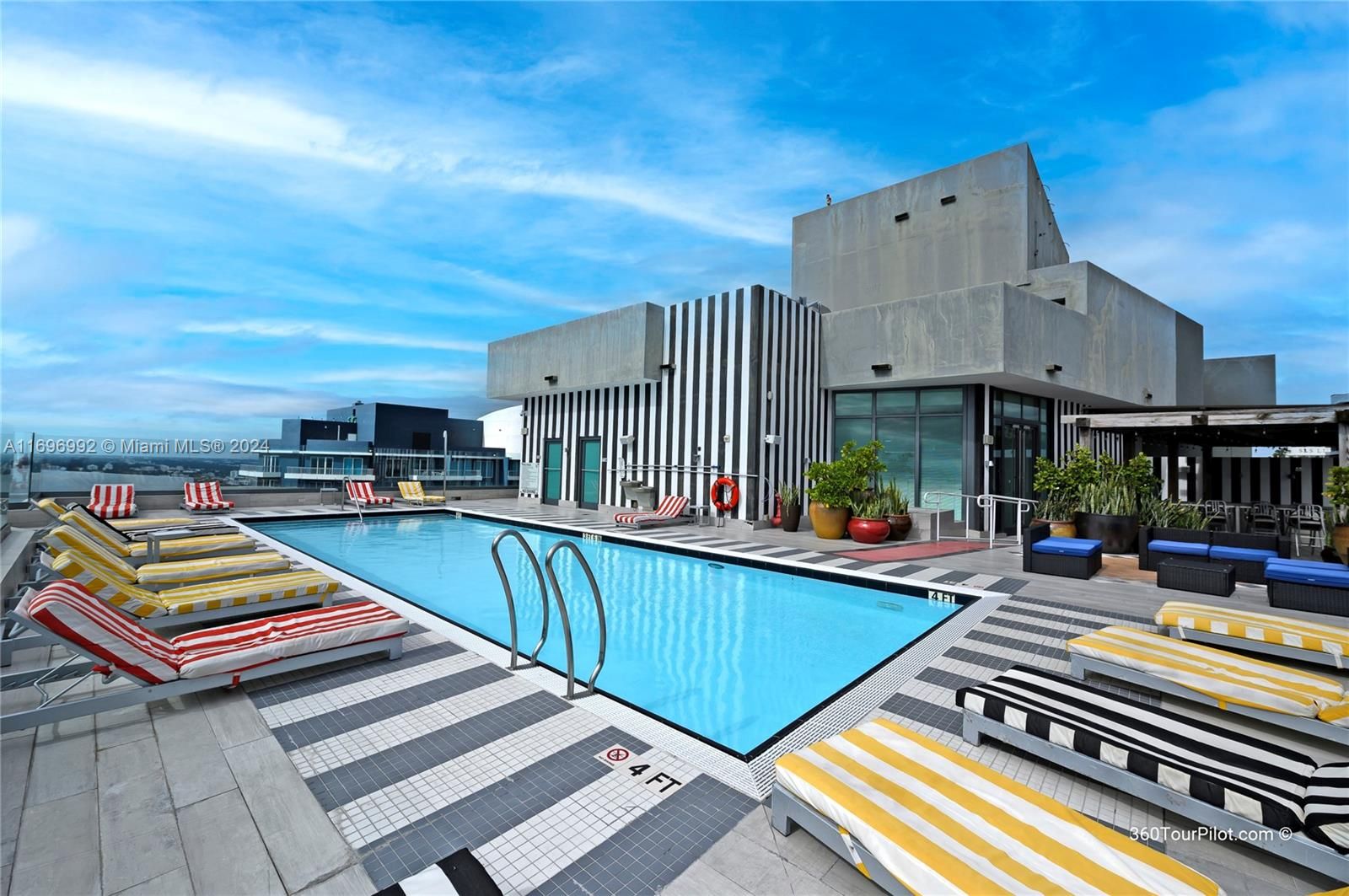 SLS Brickell